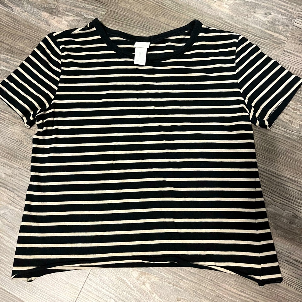 H&M Striped Lightly Cropped Tee